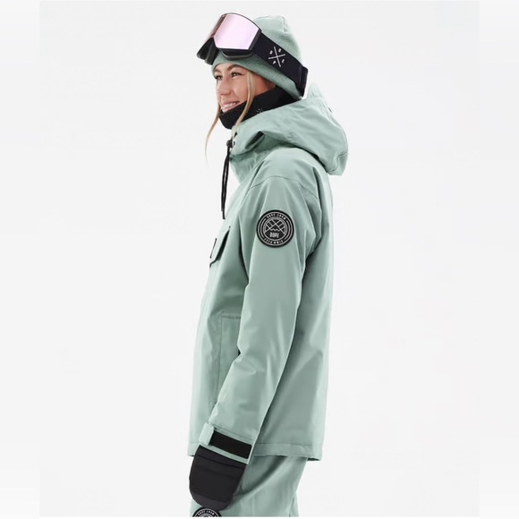 Dope Women’s Blizzard W Pullover Snow Jacket - Medium - Picture 3 of 5